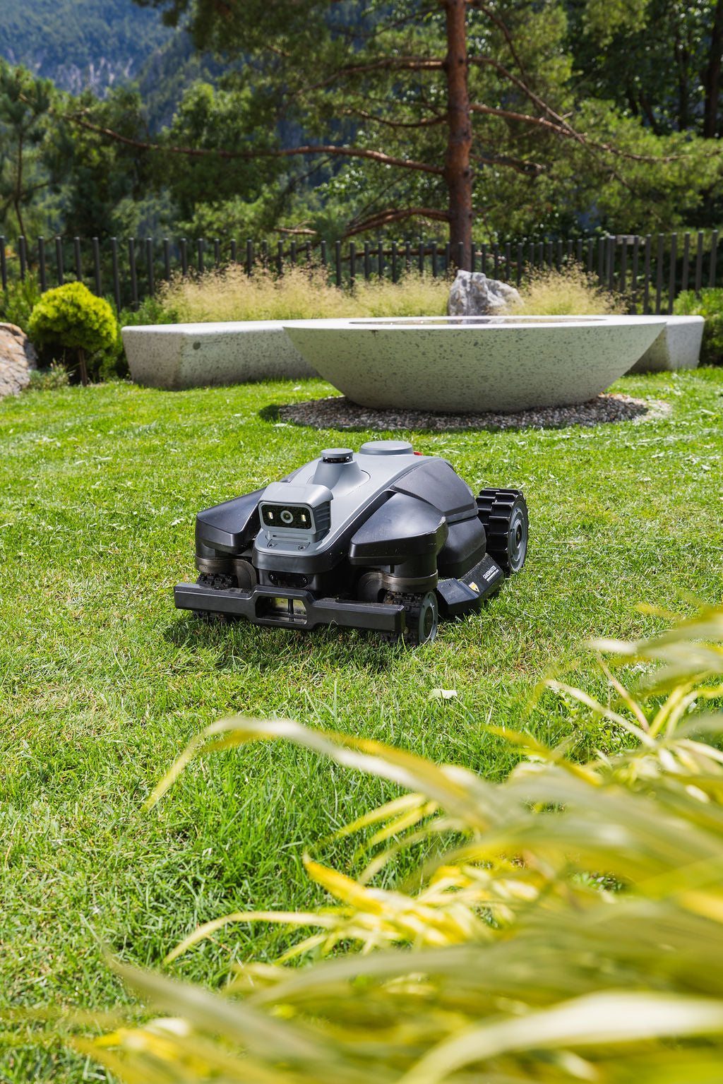 RoboUP Rhino Pro AWD (5.000m²)