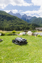RoboUP Rhino Pro AWD (5.000m²)