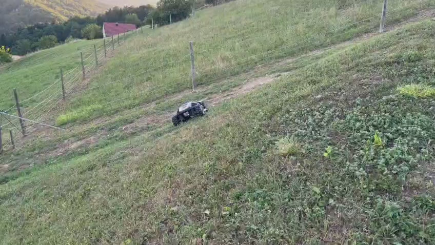RoboUP Rhino Pro AWD (5.000m²)