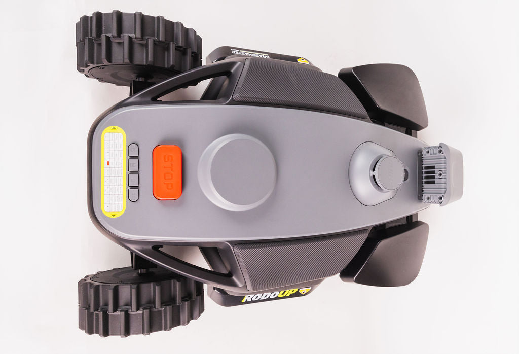 RoboUP Rhino Pro AWD (5.000m²)